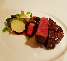 Thumbs/tn_TING,CHIEN-WEI.United Kingdom.Petrus (5).jpg